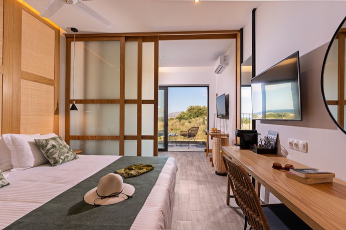 Imagen de la habitación del Hotel Georgioupolis Suites. Foto 2