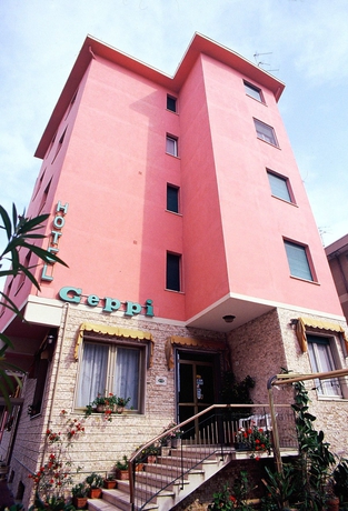 Imagen de los exteriores del Hotel Geppi. Foto 11
