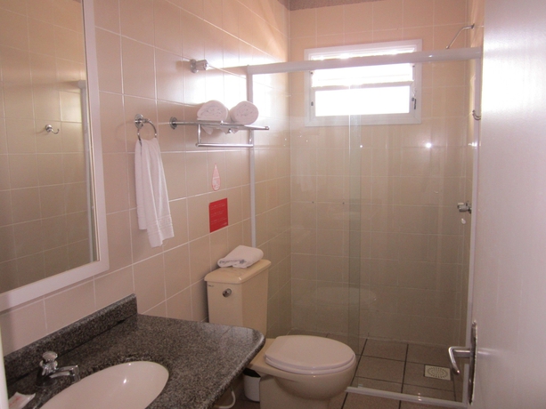 Imagen de la habitación del Hotel Geranius Praia Dos Ingleses. Foto 9