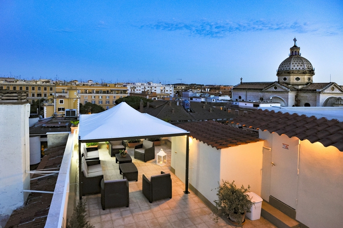 Imagen de los exteriores del Hotel Gerber. Foto 6