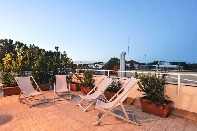 Imagen de los exteriores del Hotel Gerber. Foto 9