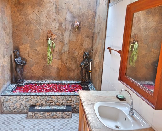 Imagen de la habitación del Hotel Geringsing Bungalow. Foto 13