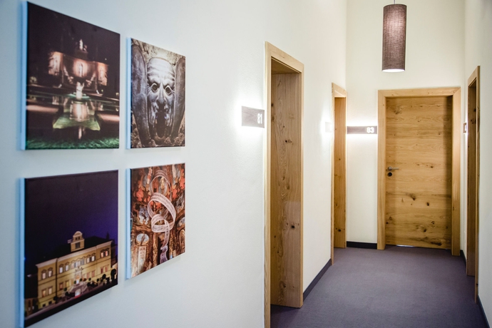 Imagen de los interiores del Hotel Gerl. Foto 12