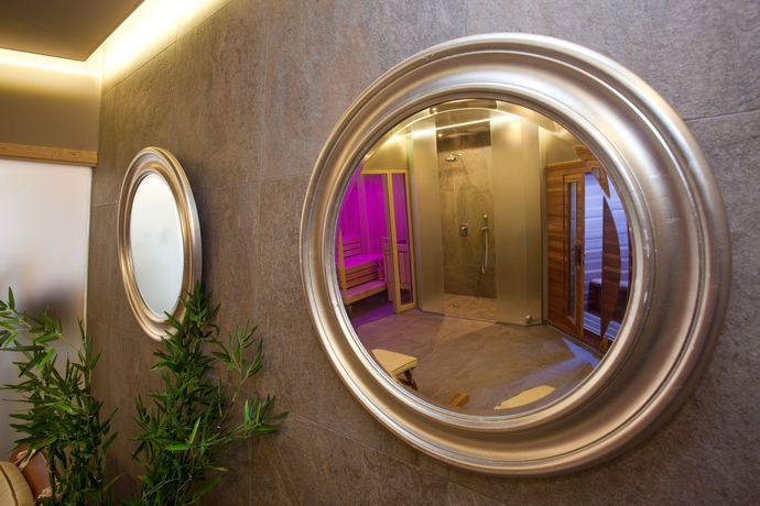 Imagen de la piscina del Hotel Gerl. Foto 16