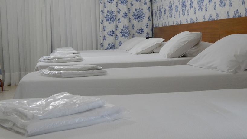 Imagen de la habitación del Hotel Germ&acirc;nias Blumen. Foto 7