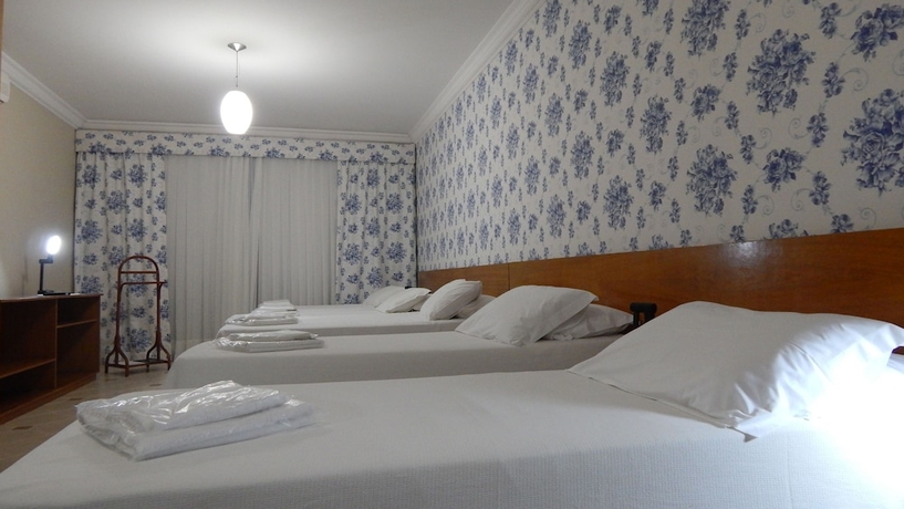 Imagen de la habitación del Hotel Germ&acirc;nias Blumen. Foto 8