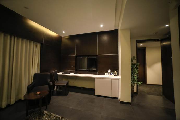 Imagen de la habitación del Hotel German Palace, Ahmedabad. Foto 2