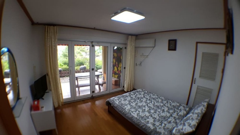 Imagen de la habitación del Hotel German Village Gelbe Haus. Foto 14