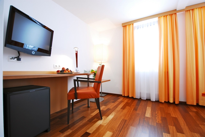 Imagen de la habitación del Hotel Germania, Bregenz. Foto 9