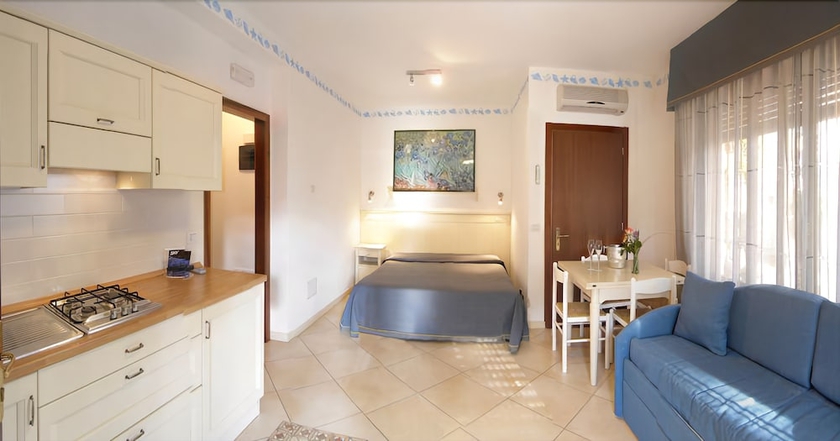 Imagen de la habitación del Hotel Germania. Foto 12