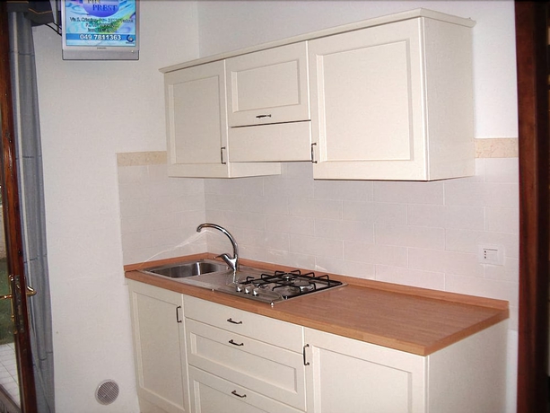 Imagen de la habitación del Hotel Germania. Foto 18