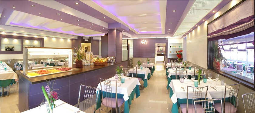 Imagen del bar/restaurante del Hotel Germania. Foto 8