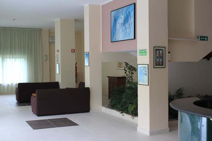 Imagen de los interiores del Hotel Germania, Praia A Mare. Foto 19