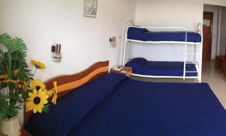 Imagen de la habitación del Hotel Germania, Praia A Mare. Foto 16