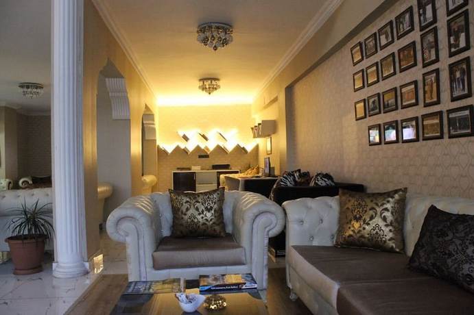 Imagen de los interiores del Hotel Germanicia. Foto 17