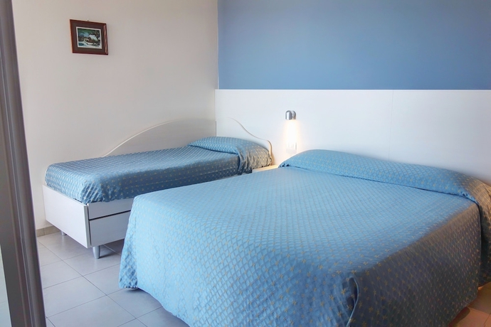 Imagen de la habitación del Hotel German's. Foto 3