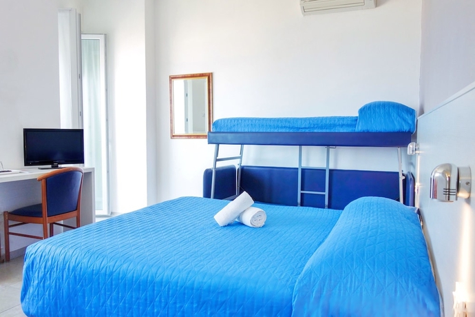 Imagen de la habitación del Hotel German's. Foto 4