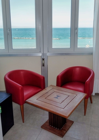 Imagen de la habitación del Hotel German's. Foto 10