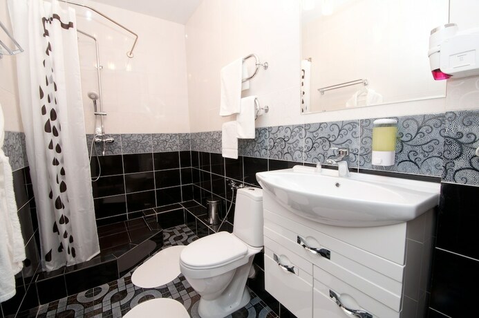 Imagen de la habitación del Hotel Germes. Foto 20