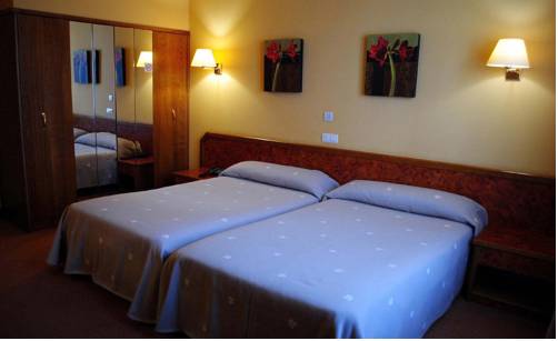 Imagen de la habitación del Hotel Gernika. Foto 3