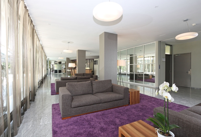 Imagen de los interiores del Hotel Geroldswil Swiss Quality. Foto 13