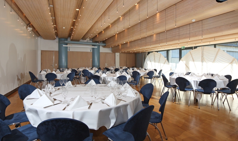 Imagen de los interiores del Hotel Geroldswil Swiss Quality. Foto 15