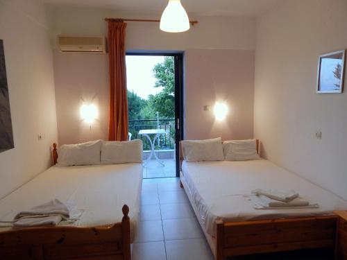 Imagen de la habitación del Hotel Geromichalos. Foto 6