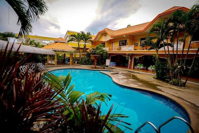 Imagen de la piscina del Hotel Gertes Resort and. Foto 20