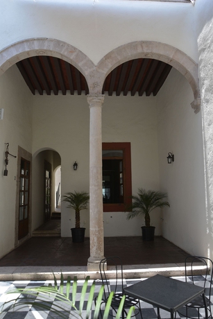 Imagen de los interiores del Hotel Gertrudis. Foto 7