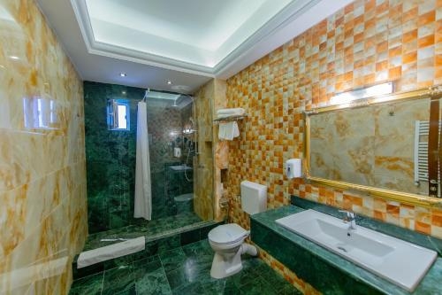 Imagen de la habitación del Hotel Ges. Foto 8