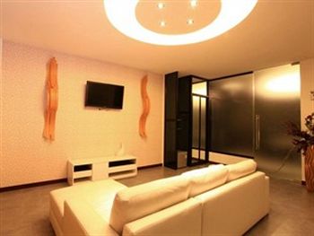 Imagen de los exteriores del Hotel Get Link Hip Hua Hin. Foto 15