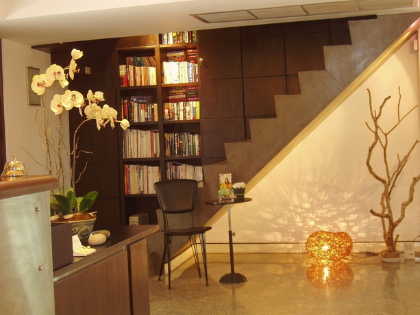 Imagen de los interiores del Hotel Get Sleep Bangkok Surawong. Foto 10
