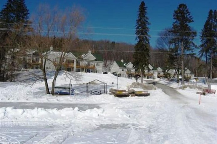 Imagen de los exteriores del Hotel GetAways At Haliburton Heights. Foto 17