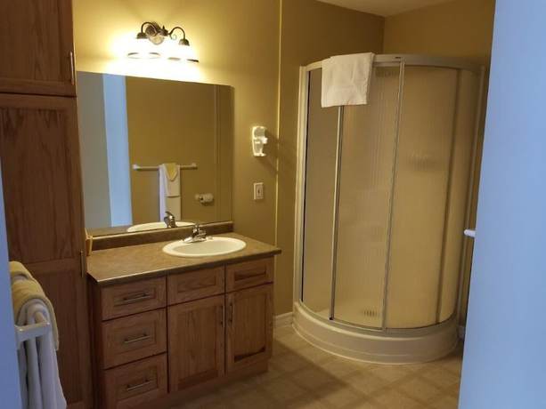 Imagen de la habitación del Hotel GetAways At Haliburton Heights. Foto 9