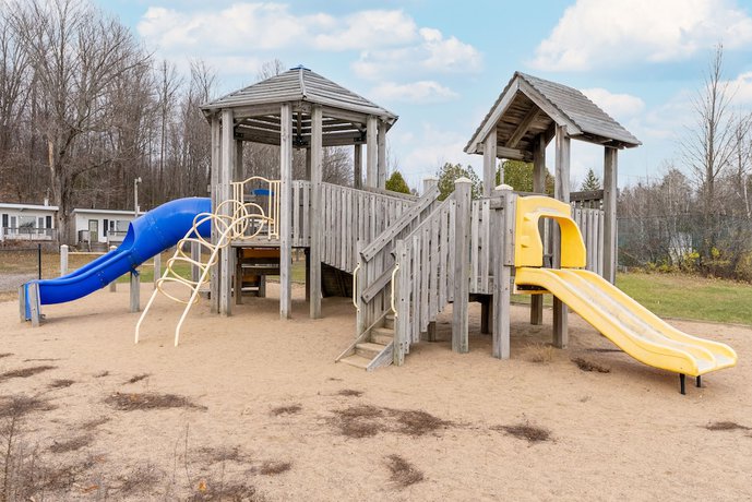 Imagen de los exteriores del Hotel GetAways At Haliburton Heights. Foto 19