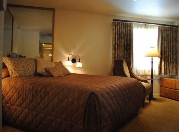 Imagen de la habitación del Hotel Getaways at Snow Lake Lodge. Foto 4