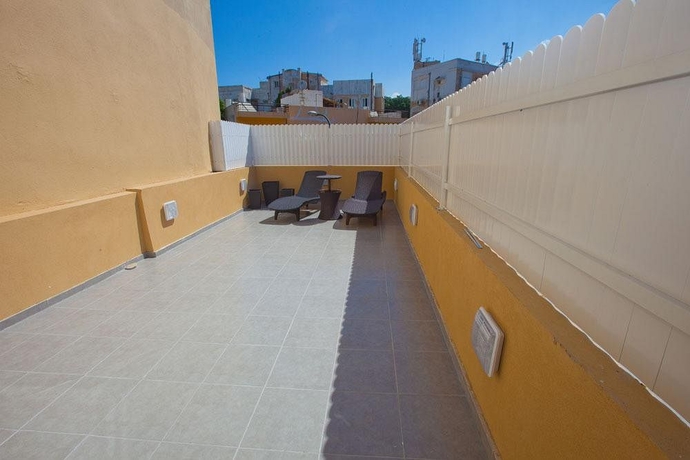 Imagen de los exteriores del Hotel Geula Suites. Foto 13