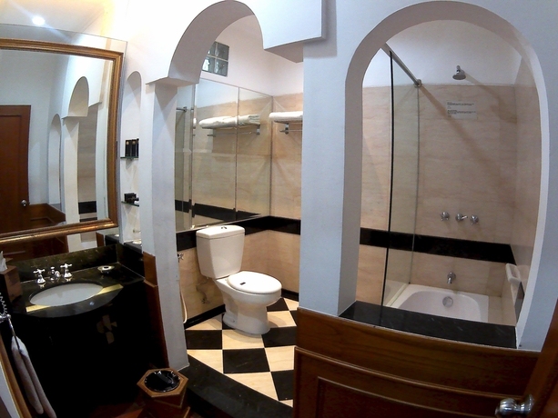 Imagen de la habitación del Hotel Geulis Boutique And Cafe. Foto 3