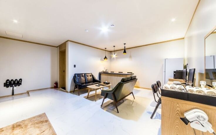 Imagen de la habitación del Hotel Geumjeong Band. Foto 14