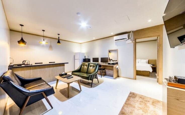 Imagen de la habitación del Hotel Geumjeong Band. Foto 18