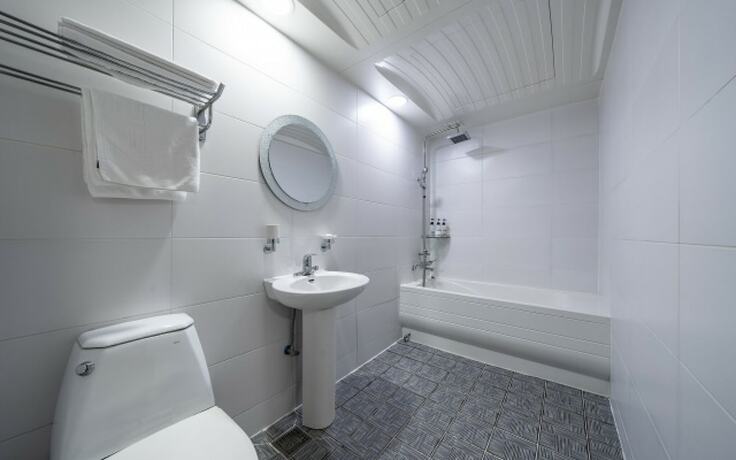 Imagen de la habitación del Hotel Geumjeong Bbarimong. Foto 19