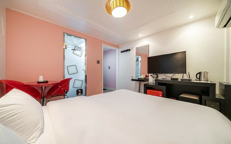 Imagen de la habitación del Hotel Geumjeong Chocolate. Foto 14