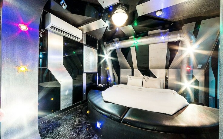 Imagen de la habitación del Hotel Geumjeong Chocolate. Foto 17