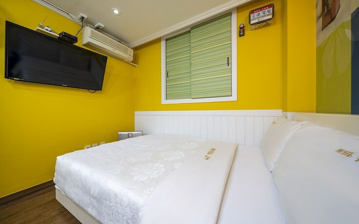 Imagen de la habitación del Hotel Geumjeong Cube. Foto 25