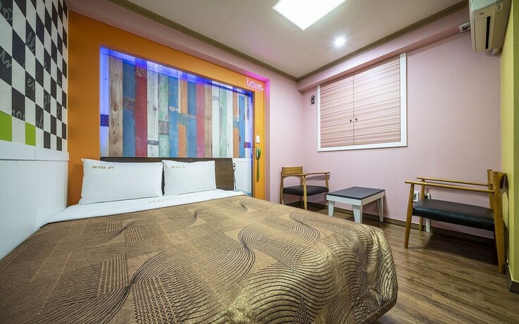 Imagen de la habitación del Hotel Geumjeong Cube. Foto 33