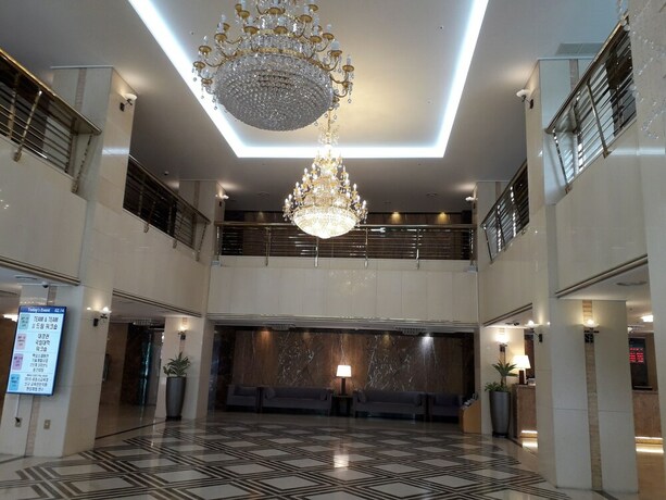 Imagen de los interiores del Hotel Geumosan. Foto 35
