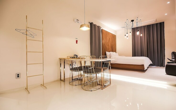 Imagen de la habitación del Hotel Geumsan The Sup Drive-in. Foto 20