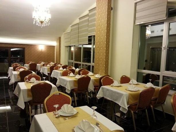 Imagen del bar/restaurante del Hotel Gevher. Foto 4