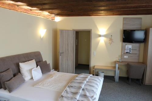 Imagen de la habitación del Hotel Gew&uuml;rzm&uuml;hle. Foto 5