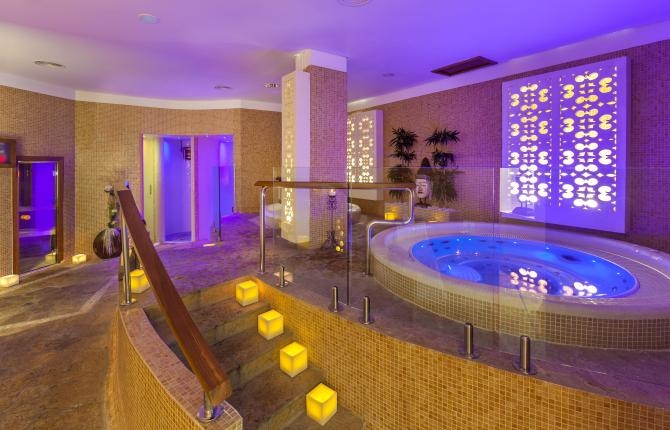 Imagen de los interiores del Hotel Gf Gran Costa Adeje. Foto 8